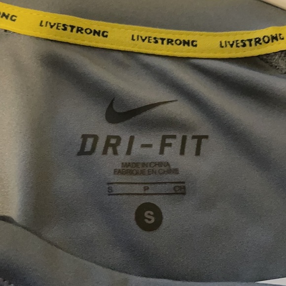 Nike LiveStrong Grey Sz.Sm. - Picture 14 of 14